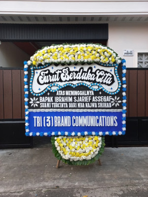 Papan Bunga Duka di Bugis